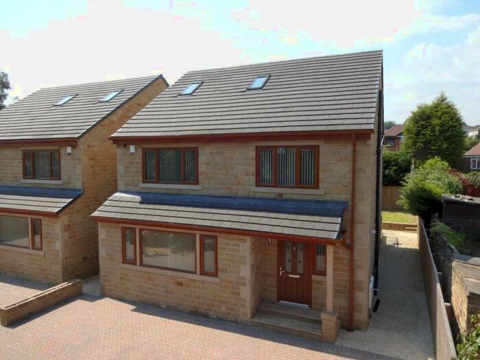 5 Bedroom Property To Rent In Calverley Fold, Calverley, Leeds, LS28