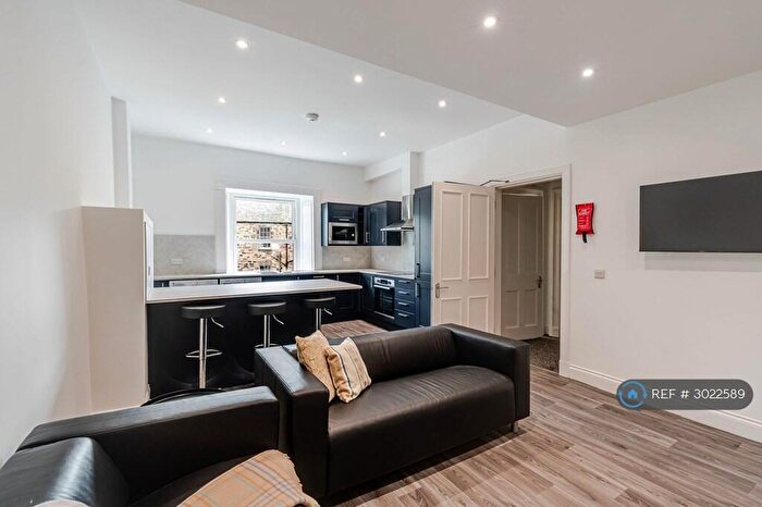 3 Bedroom Flat To Rent In Summerhall Square, Edinburgh, EH9