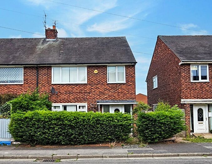 3 Bedroom Semi-Detached House For Sale In Clumber Street, Hucknall, Nottingham, NG15