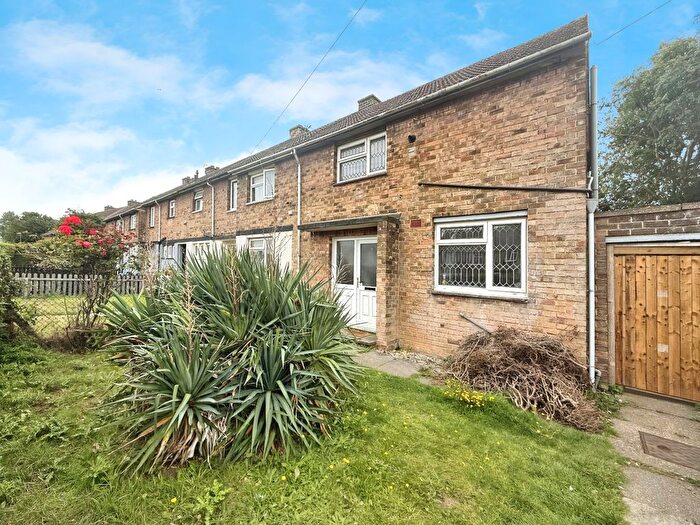 2 Bedroom End Terrace House For Sale In Winchester Avenue, Grimsby, Lincolnshire, DN33