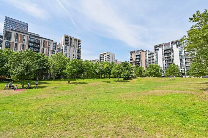 1 Bedroom Flat To Rent In Laurel Point, East Village, Stratford, London, E20