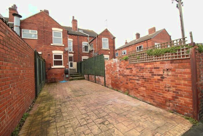 3 Bedroom Terraced House To Rent In Beancroft Road, Castleford, West Yorkshire, WF10
