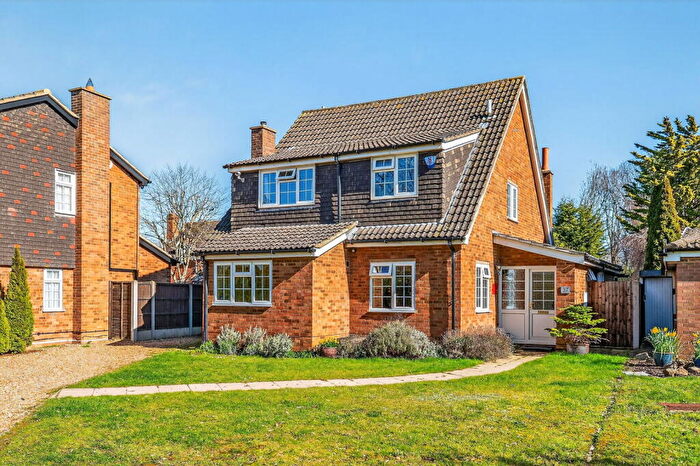 4 Bedroom Detached House For Sale In Luton Road, Wilstead, MK45