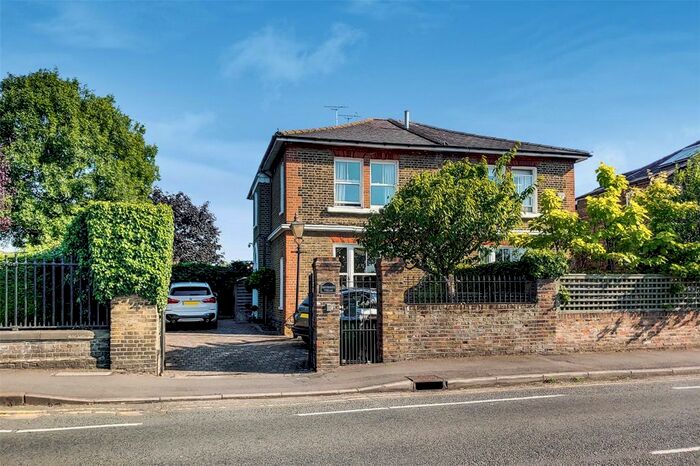 3 Bedroom Semi-Detached House To Rent In Riverside Villas, Portsmouth Road, Long Ditton, Surbiton KT6