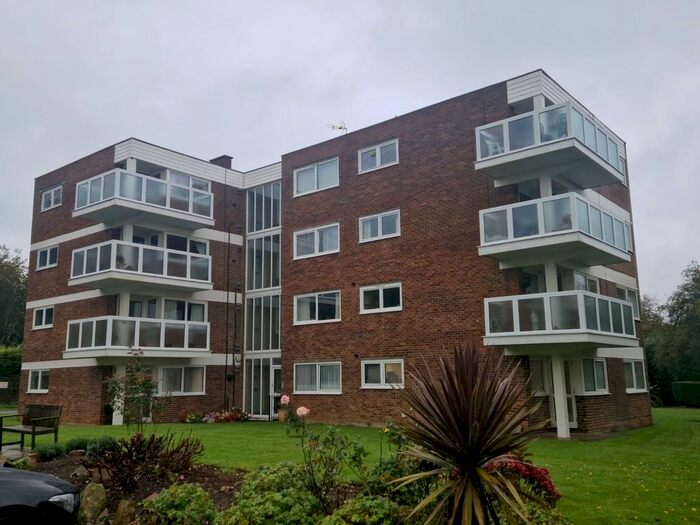 2 Bedroom Flat To Rent In Barnhorn Road, Bexhill-On-Sea, TN39