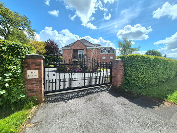 2 Bedroom Apartment For Sale In Astbury Lane Ends, Congleton, CW12
