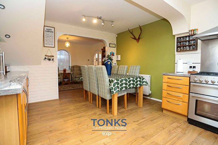 5 Bedroom Detached House For Sale In County Park Avenue, Halesowen, B62