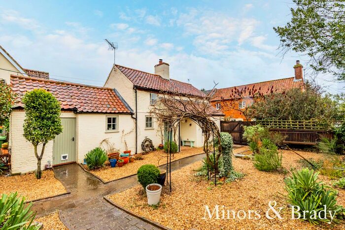 2 Bedroom Cottage For Sale In High Street, Tittleshall, King's Lynn, PE32