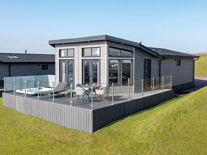 2 Bedroom Lodge For Sale In Barholm Road, Tallington, PE9