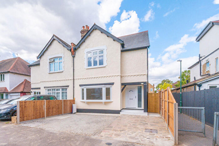 4 Bedroom Detached House To Rent In St James Road, Sutton, Surrey, Sm, Sutton, SM1
