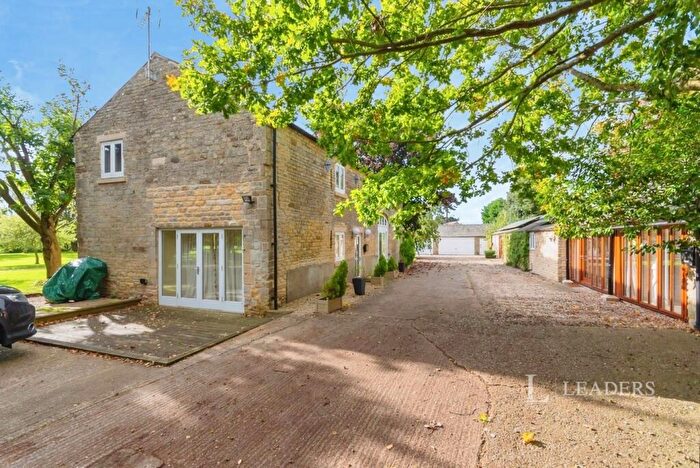 4 Bedroom House To Rent In Main Street, Honington, Grantham, NG32