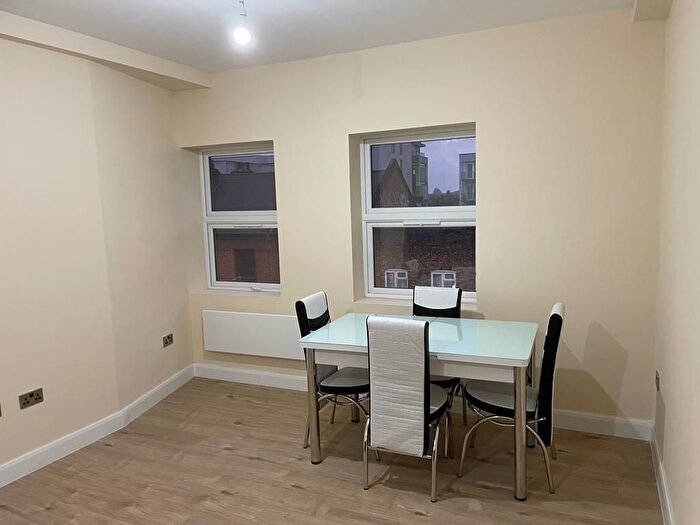 2 Bedroom Flat To Rent In High Road, Wembley, HA9