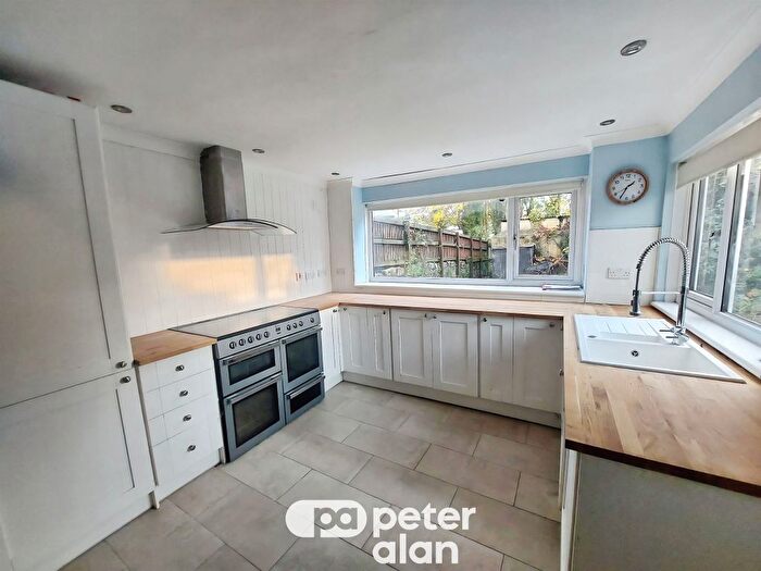 3 Bedroom Terraced House For Sale In Park Street, Bridgend, CF31