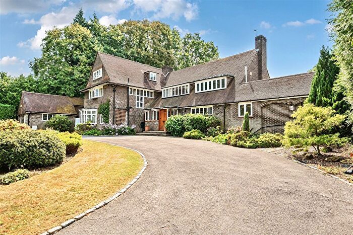 6 Bedroom Detached House For Sale In The Glade, Kingswood, Surrey, KT20