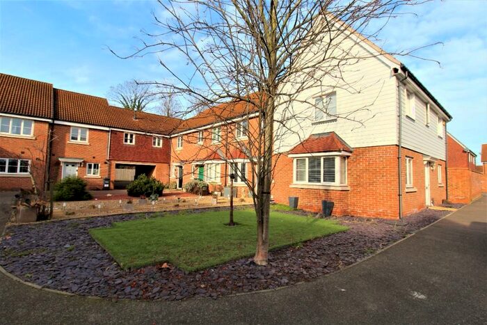 3 Bedroom Terraced House To Rent In Aldermere Avenue, Cheshunt, EN8