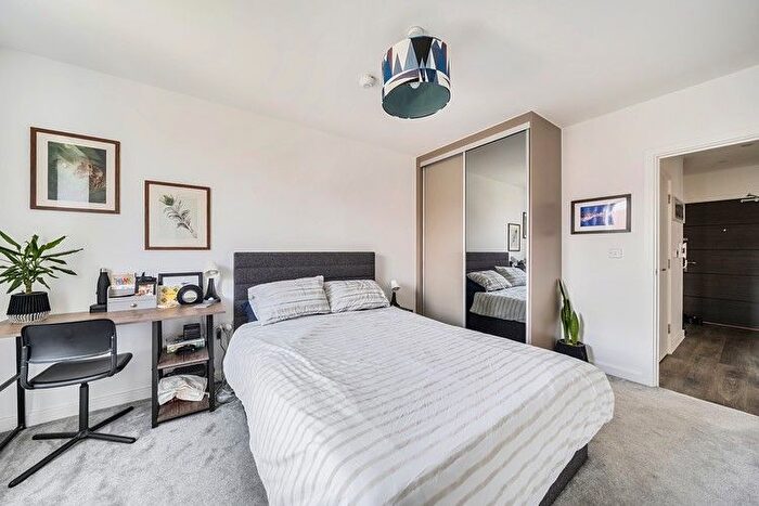 1 Bedroom Flat For Sale In Forge House, Watford, Hertfordshire, WD19