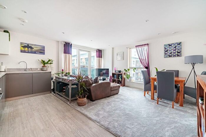 2 Bedroom Flat For Sale In Temple House, Fleet Street, Brighton, BN1