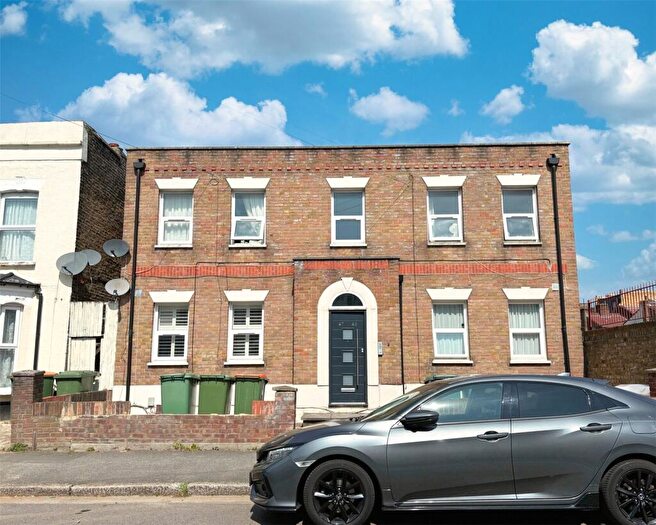 1 Bedroom Flat To Rent In Bignold Road, Forest Gate, E7