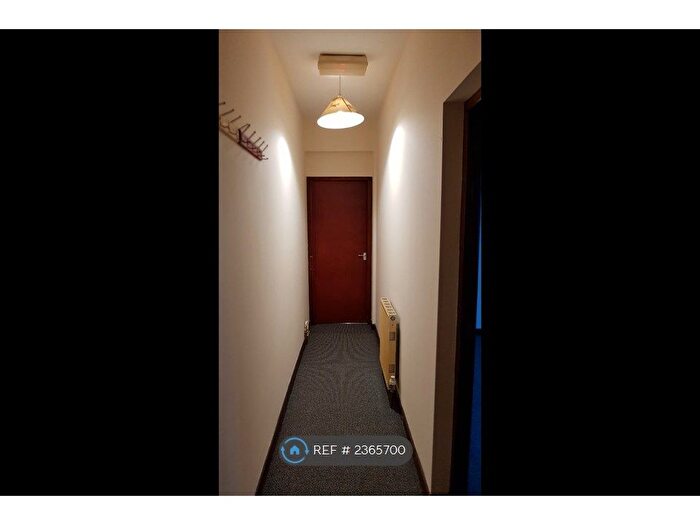 1 Bedroom Flat To Rent In Paragon Flats, Ilfracombe, EX34