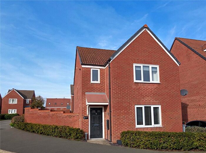 3 Bedroom Detached House For Sale In Nightingale Close, Clipstone Village, Mansfield, NG21