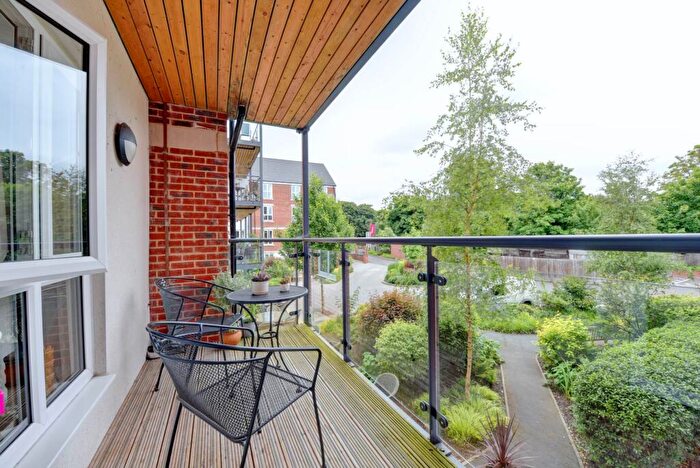 1 Bedroom Retirement Property For Sale In Albert Court, Henley-On-Thames, RG9