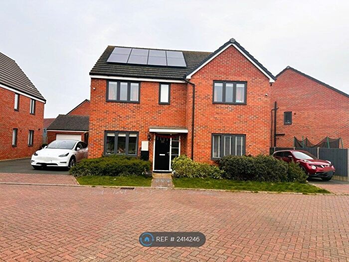 5 Bedroom Detached House To Rent In Elmer Crescent, Wootton, Bedford, MK43