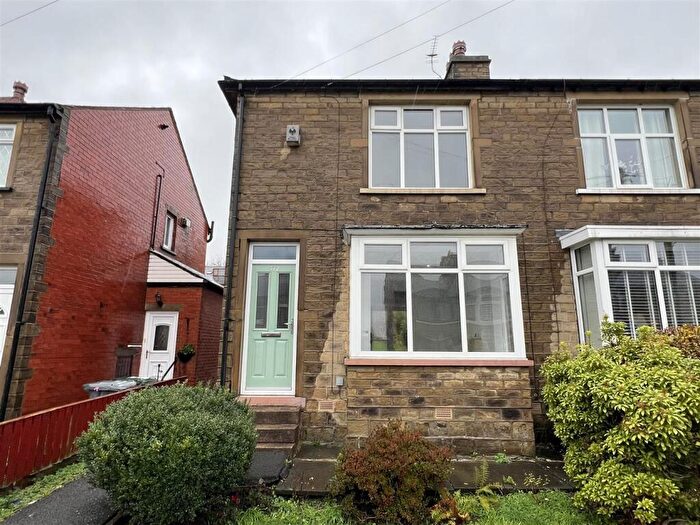 2 Bedroom Semi Detached House To Rent In Broomfield Road, Marsh, Huddersfield, HD1