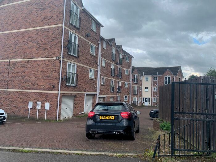 Block Of Flats To Rent In Manor Fields Close, Rotherham, S61