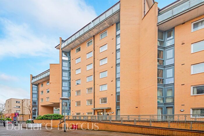 2 Bedroom Flat To Rent In Highfield Road, Feltham, TW13