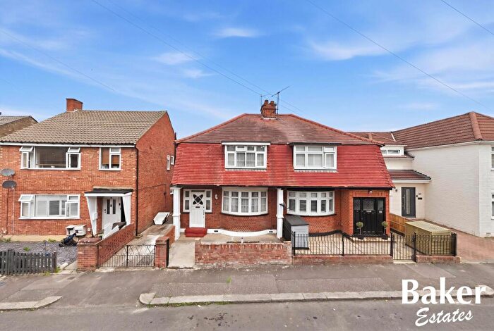 3 Bedroom Semi Detached House For Sale In Brunel Road, Woodford Green, Essex, IG8