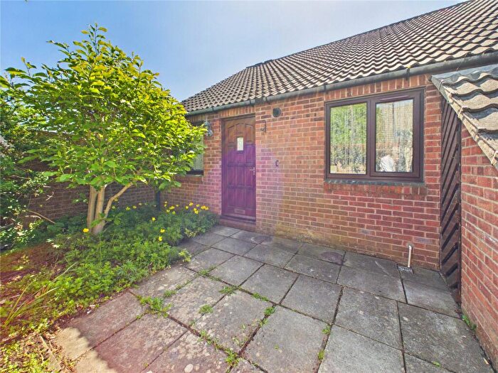 2 Bedroom Bungalow For Sale In Turnberry Walk, Bristol, BS4