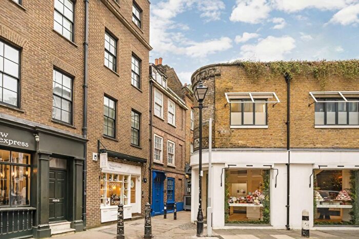 5 Bedroom Property To Rent In Artillery Passage, London, E1