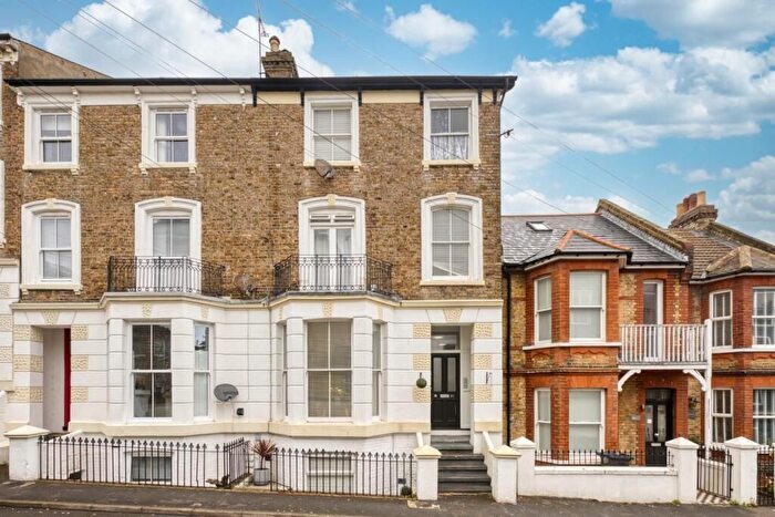 1 Bedroom Flat To Rent In Wrotham Road, Broadstairs, CT10