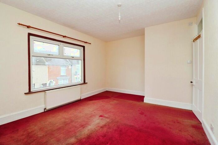 3 Bedroom End Of Terrace House For Sale In Charlotte Street, Rugby, CV21