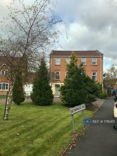 3 Bedroom Semi-Detached House To Rent In Abbeylea Crescent, Bolton, BL5