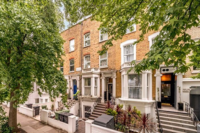 Studio To Rent In Hammersmith Grove, Hammersmith, W6