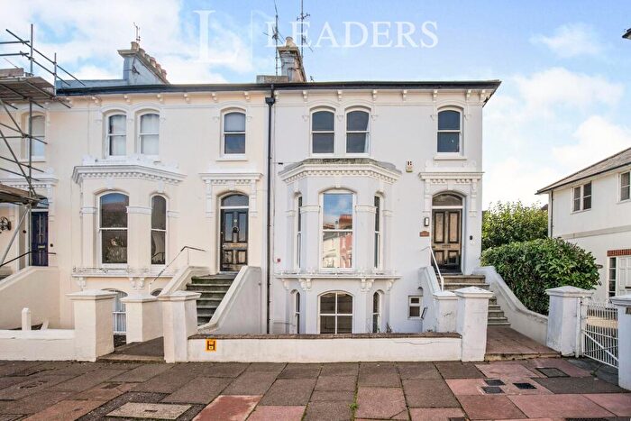 1 Bedroom Apartment To Rent In West Terrace, BN21