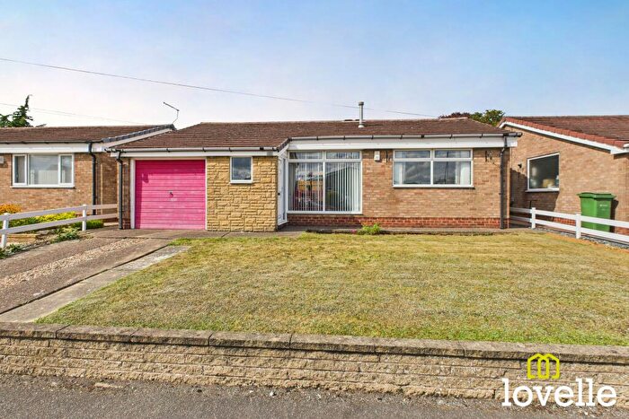 2 Bedroom Bungalow For Sale In Canada Drive, Cottingham, East Riding Of Yorkshire, HU16