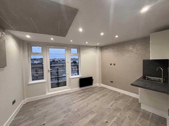 1 Bedroom Apartment To Rent In Queens Road, Clifton, Bristol, BS8