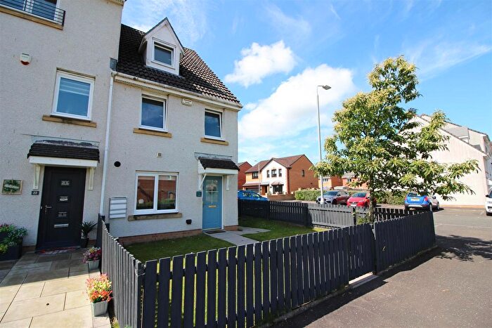 3 Bedroom End Of Terrace House For Sale In Scott Way, Greenock, PA15