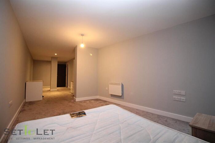 2 Bedroom Apartment To Rent In Agin Court, Charles Street, Leicester, LE1