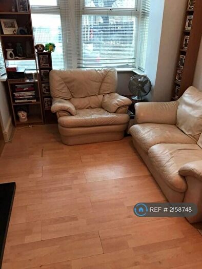 2 Bedroom Flat To Rent In North Road, Westcliff-On-Sea, SS0