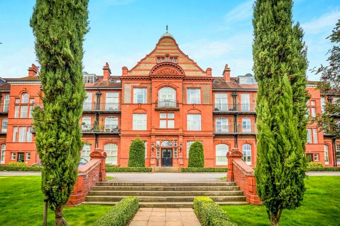 2 Bedroom Flat To Rent In Kingswood Park, Kingswood, Frodsham, WA6