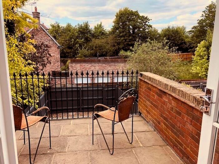 2 Bedroom Property To Rent In West Road, Saffron Walden, CB11