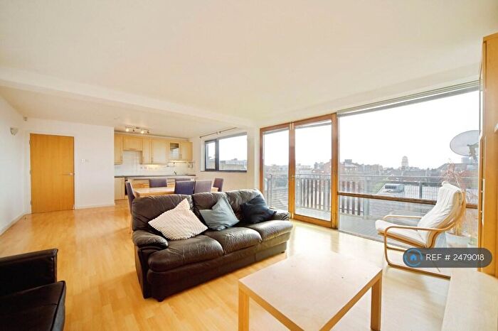 2 Bedroom Flat To Rent In Kilburn, London, NW6