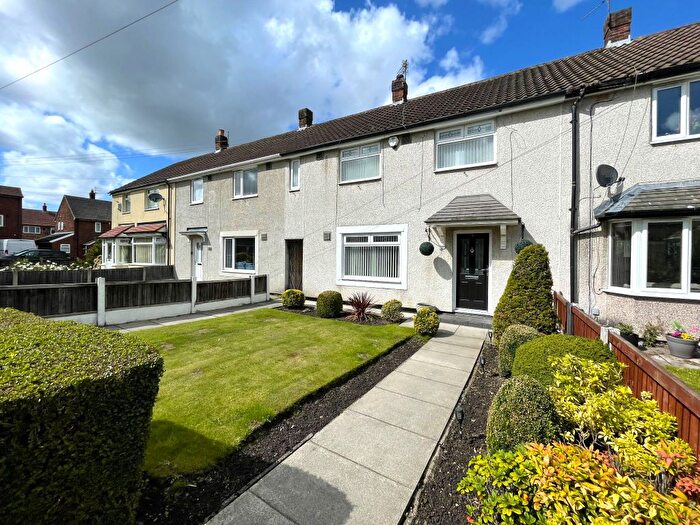 4 Bedroom Terraced House For Sale In Suffield Walk, Wythenshawe, Manchester, M22