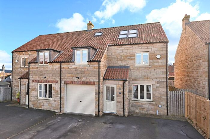4 Bedroom Semi-detached House For Sale In Sycamore Close, Baldersby, YO7