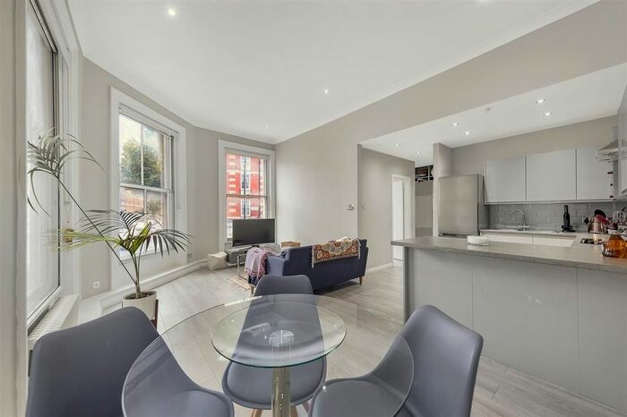 2 Bedroom Flat To Rent In Old Brompton Road, London, SW5