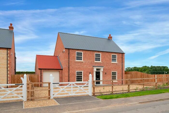 4 Bedroom Detached House For Sale In Station Road, Castle Bytham, Grantham, NG33