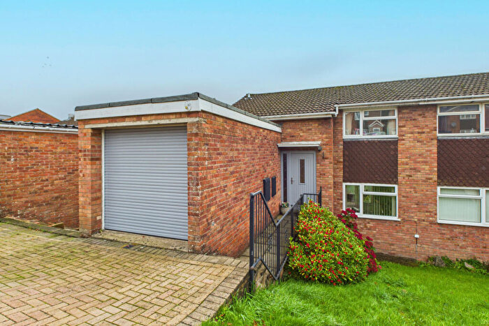 3 Bedroom Semi Detached House For Sale In Woodland Rise, Lydney, GL15